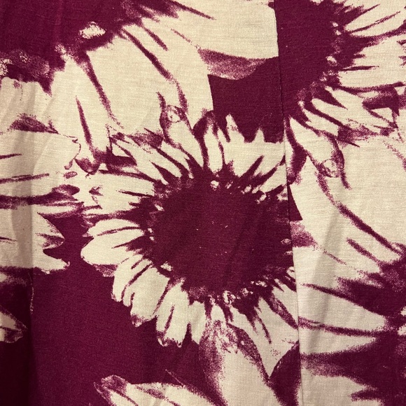 NWT American Dream Purple & White Floral Print Top - Picture 9 of 10